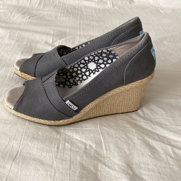 Toms calypso womens gray open toe wedge sandals heels size 8 peep toe - Picture 5 of 5